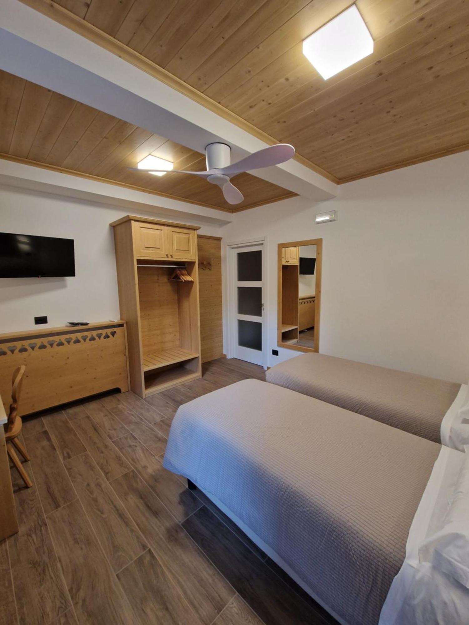 Hotel Raibl E Appartamenti Тарвизио Экстерьер фото